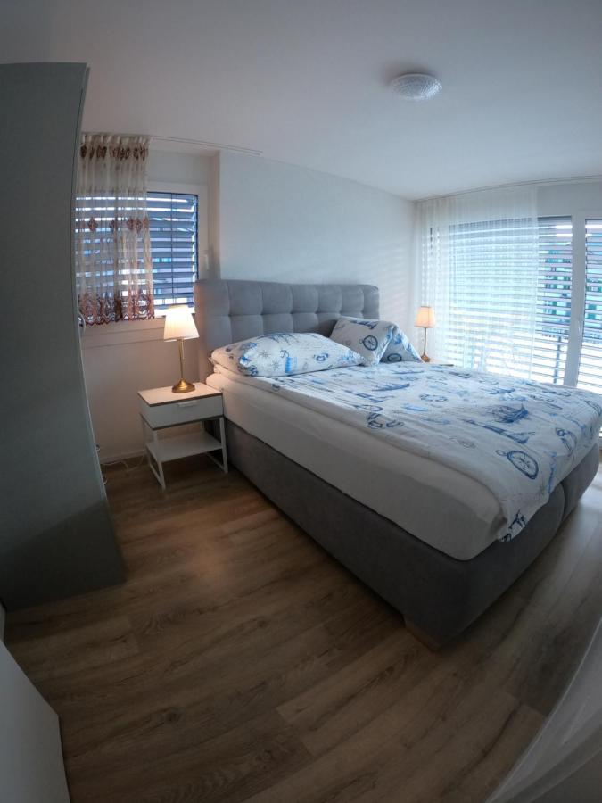 אינטרלאקן The Golf Apartments מראה חיצוני תמונה