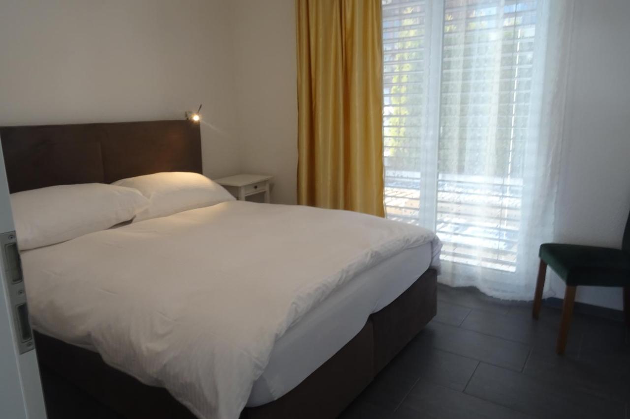 אינטרלאקן The Golf Apartments מראה חיצוני תמונה