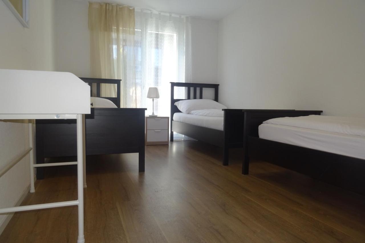 אינטרלאקן The Golf Apartments מראה חיצוני תמונה