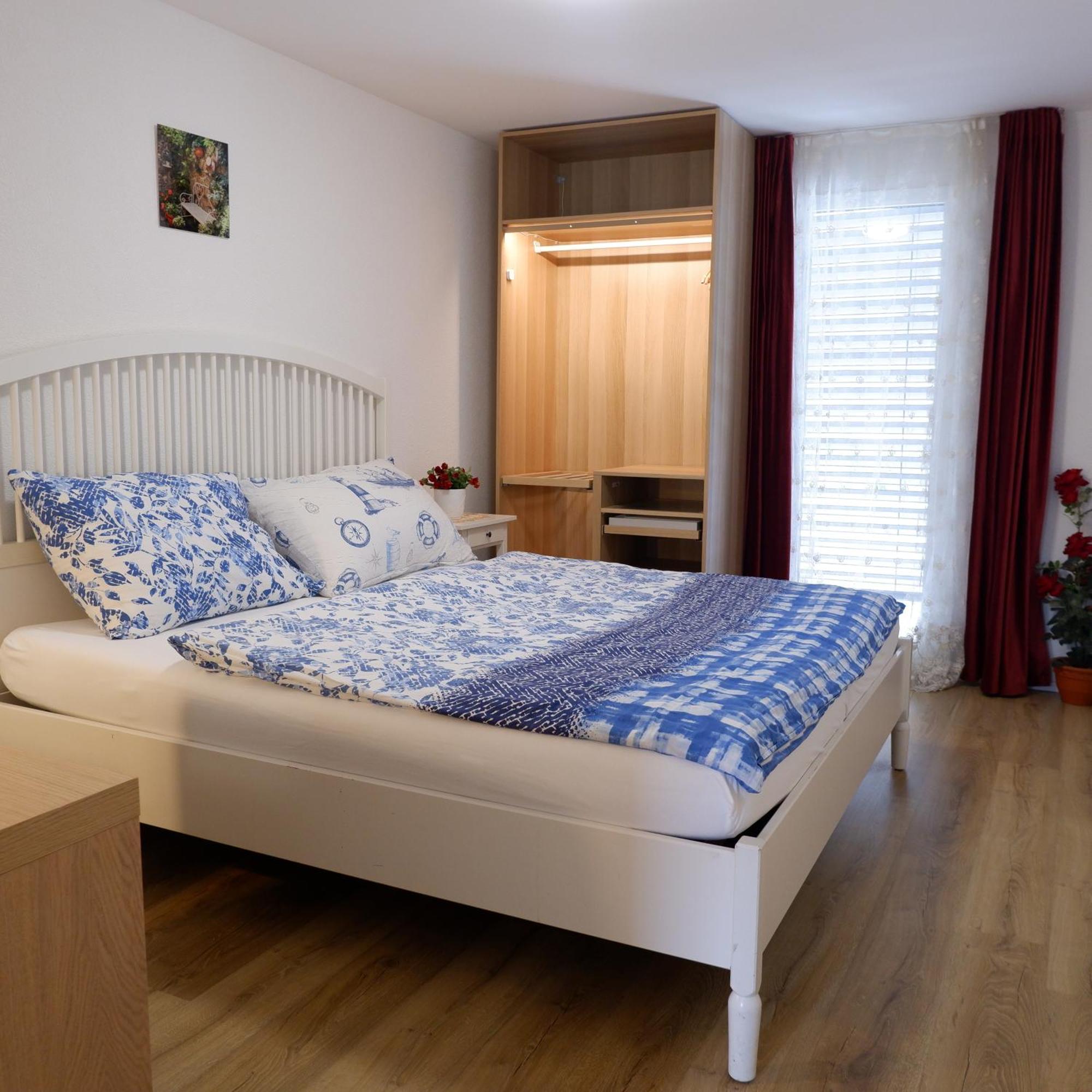 אינטרלאקן The Golf Apartments מראה חיצוני תמונה